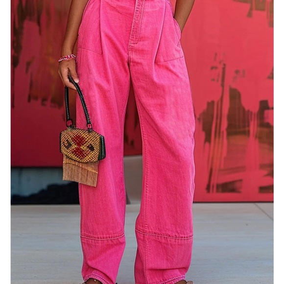 Super cute pink Jumper/ Size L - Picture 4 of 9